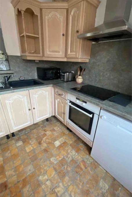 Grasse : Centre Ville Superbe Appartement 2 Chambres Luaran gambar